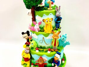 Dečija torta za rodjendan na 3 sprata sa motivima najpoznatijih Disney junaka.Poklondzija
