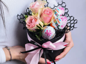 Cveće u kutiji - Dostava cveća - Online dostava cveća - Poklondžija